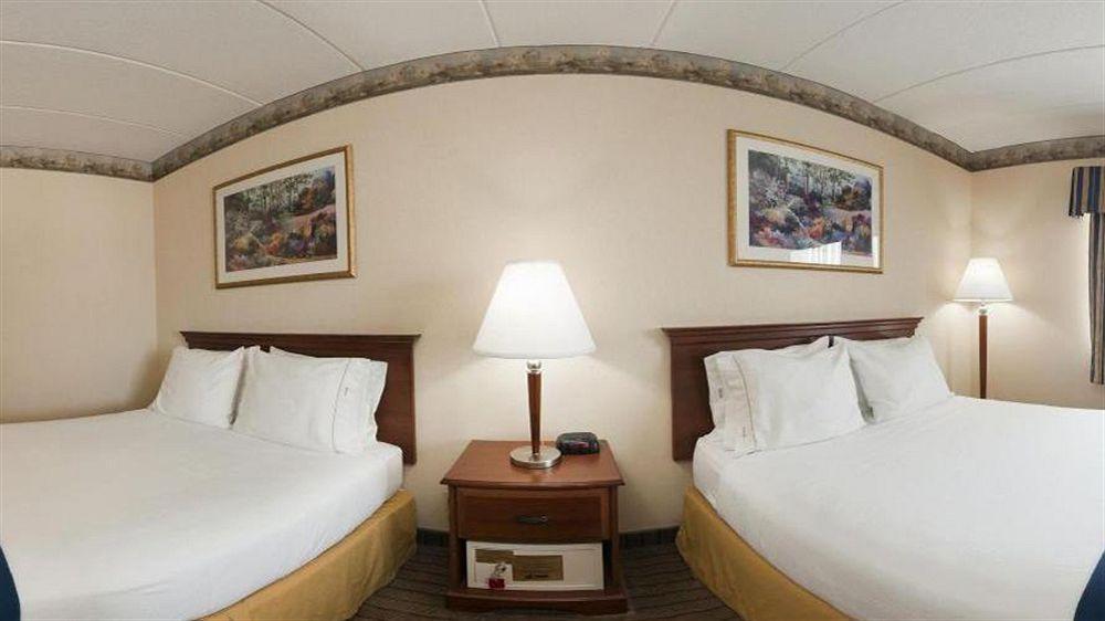 Holiday Inn Express Roseville-St. Paul By Ihg Eksteriør billede
